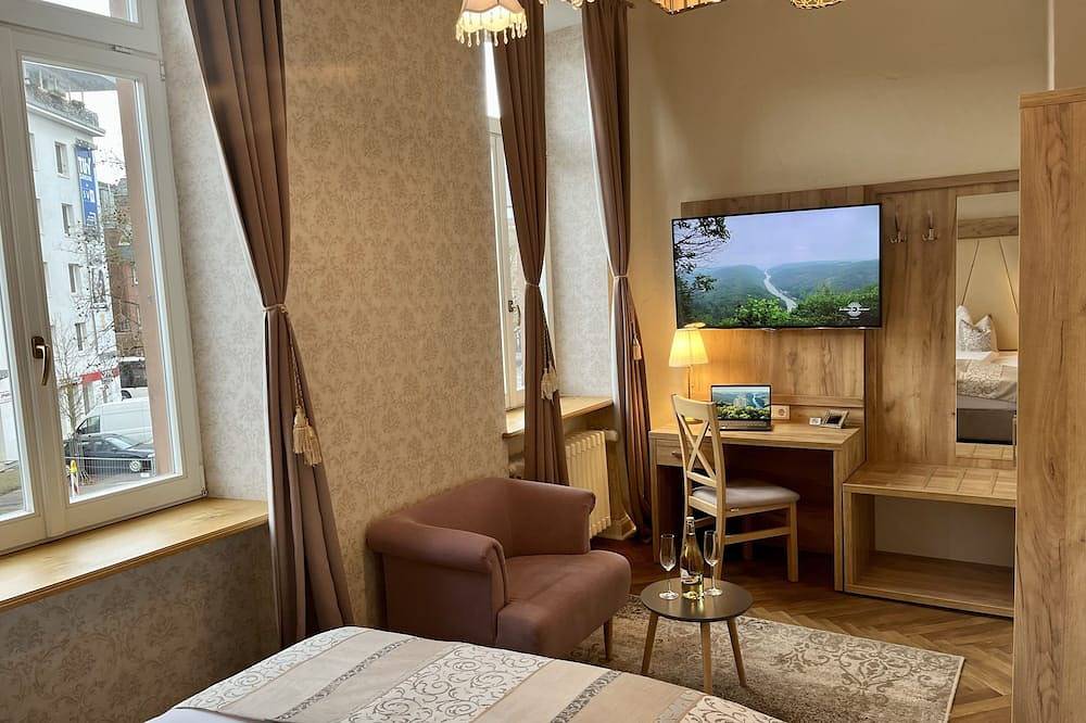 Stadtvilla Laux, beautiful renovated villa in the city center of Merzig in Merzig, Saar-Nahe-Bergland