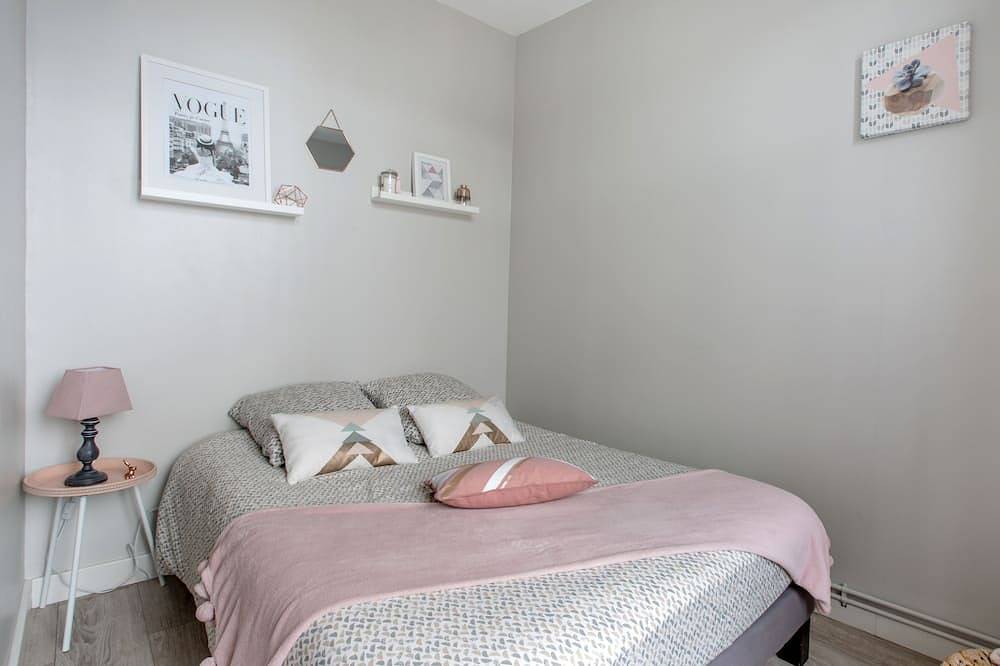 Entire apartment, Appart'Station Arras in Arras, Arras region