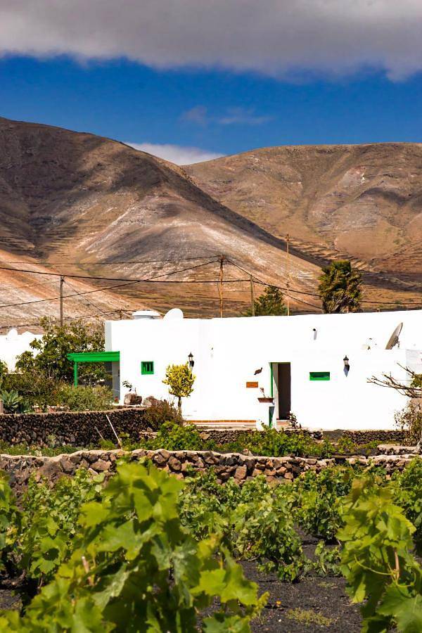 Four-Bedroom House in Mala, Haría