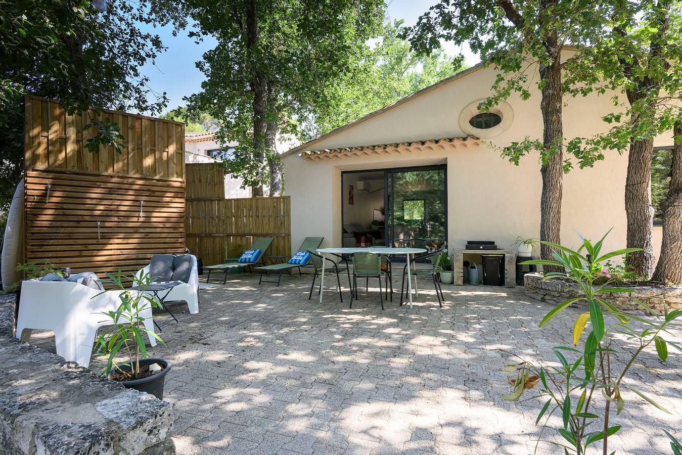 Villa 'Des Chênes' con terraza privada, jardín privado y aire acondicionado in Ménerbes, Parque natural regional del Luberon