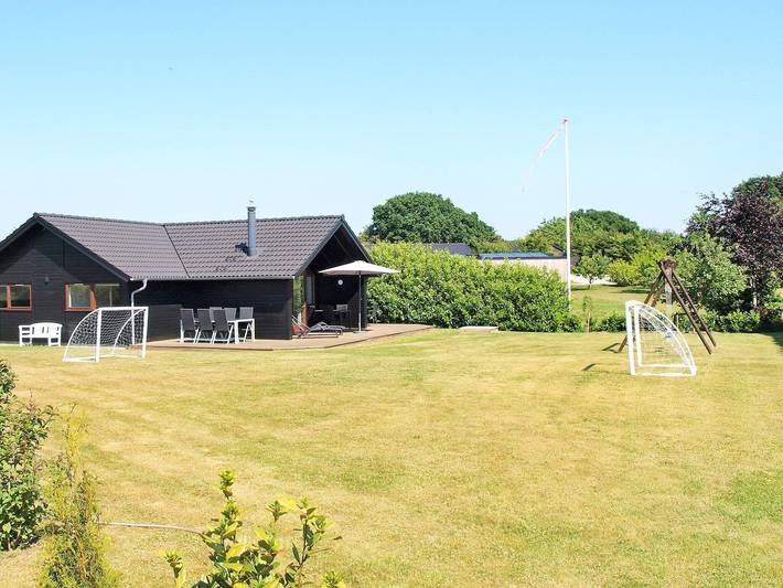 Ferienhaus für 6 Personen, mit Terrasse und Whirlpool sowie Sauna in Ahl Strand - 2