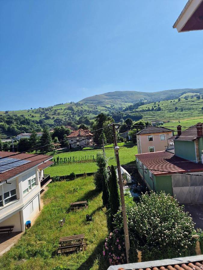 Apartamento para 5 personas, con Vistas en Villacarriedo