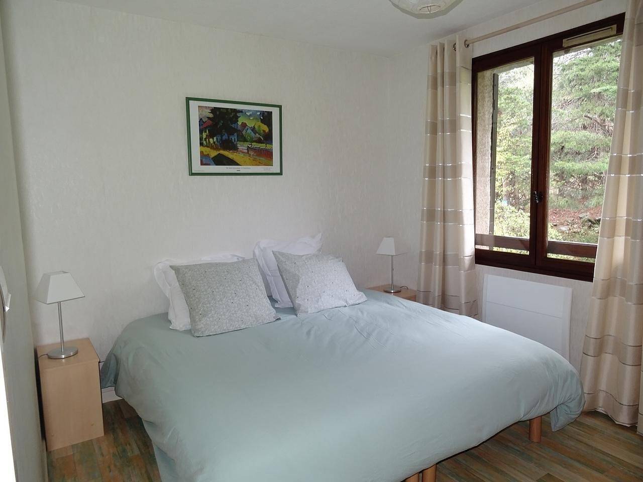 Ganze Wohnung, Ferienwohnung "Embrun Top T2 - 3 Étoiles avec Vue" mit Balkon in Saint-Sauveur, Nationalpark Écrins