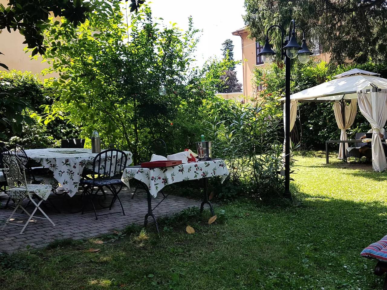 Casa 7 Persone in Maccagno, Maccagno con Pino e Veddasca