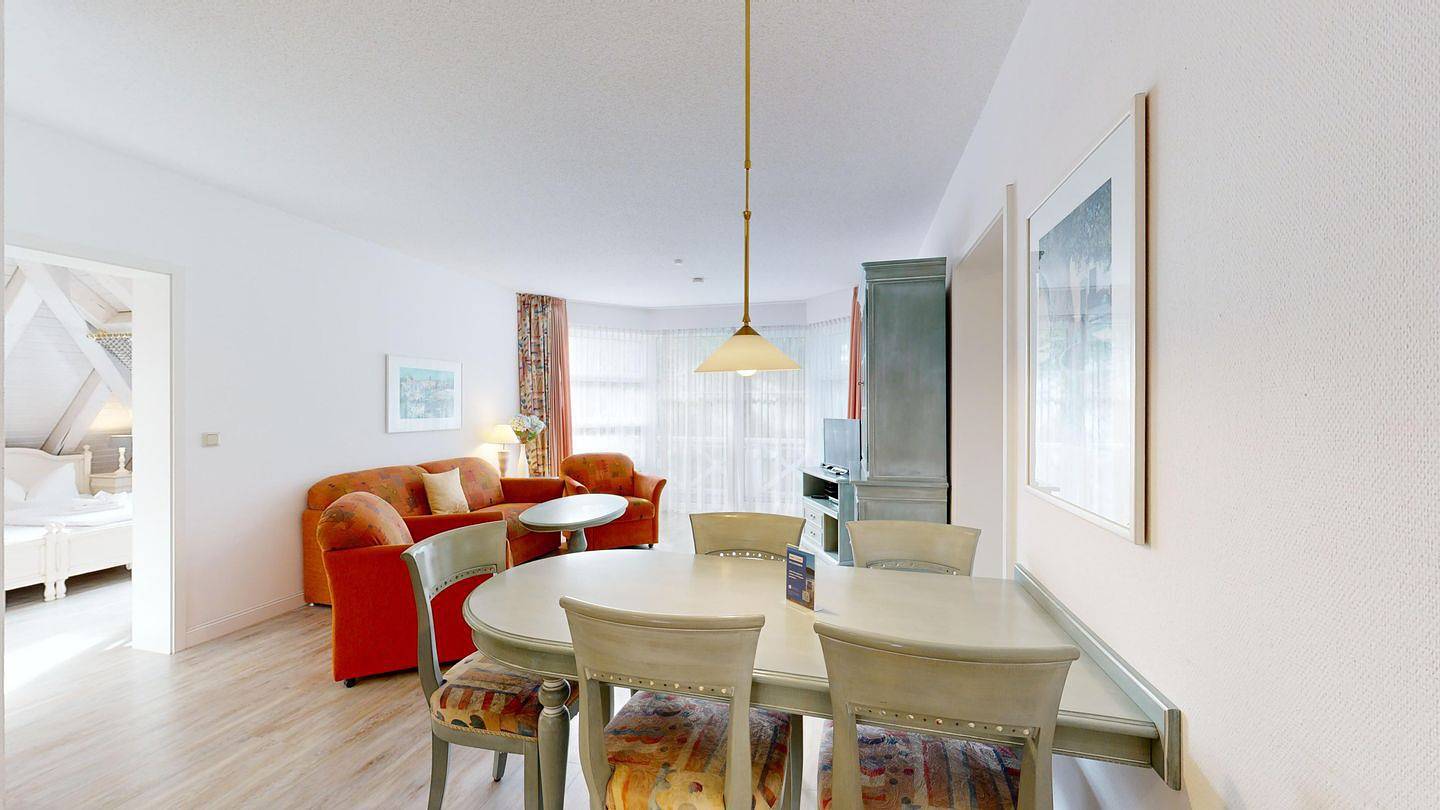 Ganze Wohnung, 3 Schlafzimmer, strandnah, Südbalkon, eigener Strandkorb am Strand in Ostseebad Binz, Binz
