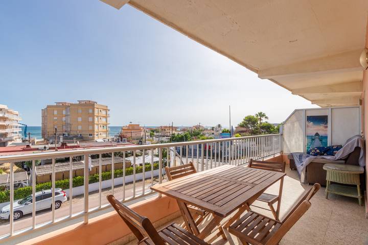 Ferienwohnung für 6 Personen, mit Balkon und Garten sowie Kinderpool in Alicante Provinz