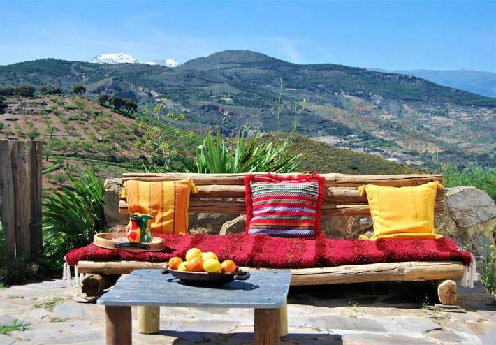 Maison d’hôte pour 2 personnes, avec Terrasse et Jacuzzi ainsi que Jardin et Vue