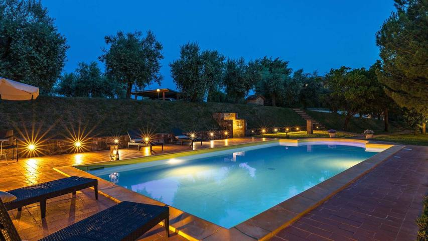 Casa vacanza per 10 persone, con Giardino e Piscina a Città della Pieve