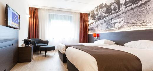 Hôtel pour 3 personnes, avec terrasse dans Bréda