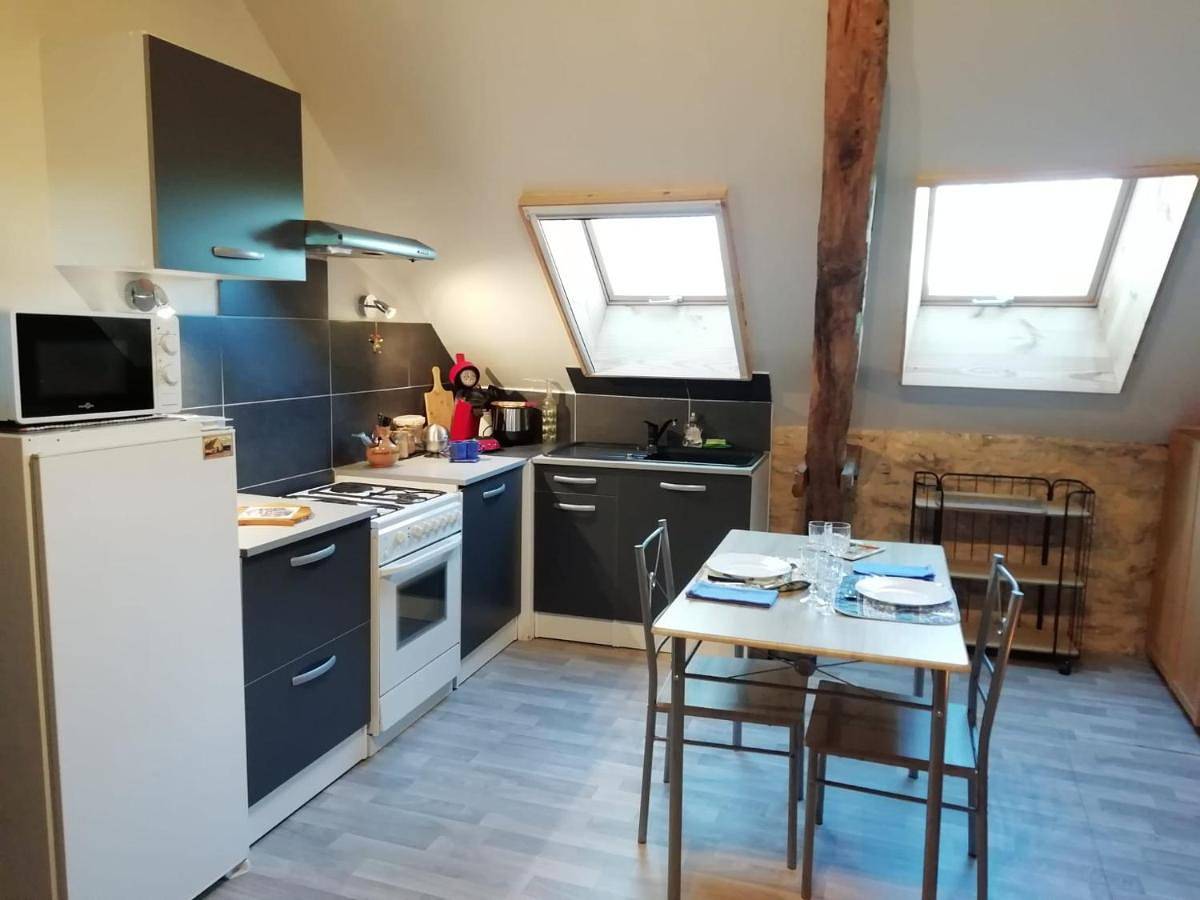 One-Bedroom House in Floirac (Lot), Quercy