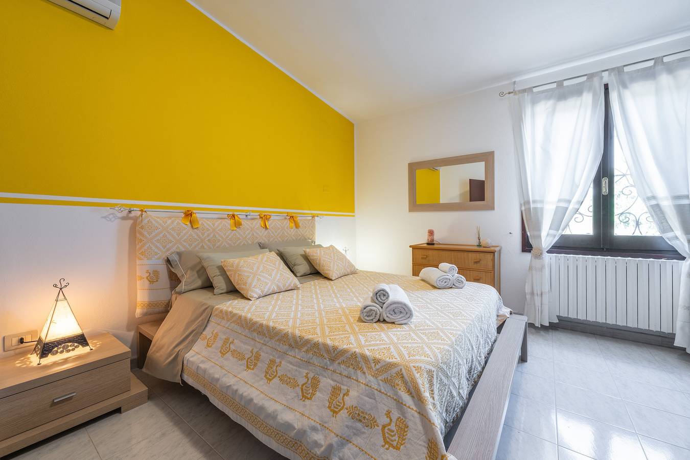 Villa "Mavi" con vista sulle montagne, piscina privata e Wi-Fi in Quartucciu, Cagliari e Dintorni