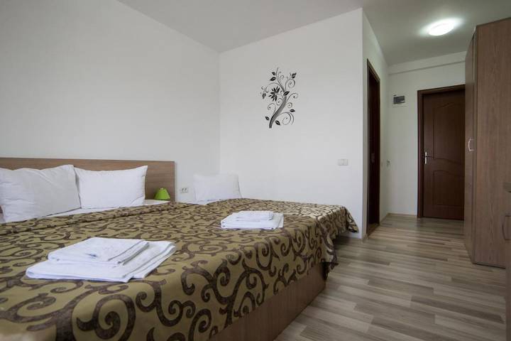 Maison d’hôte pour 2 personnes, avec piscine et jardin dans Constanța - 3