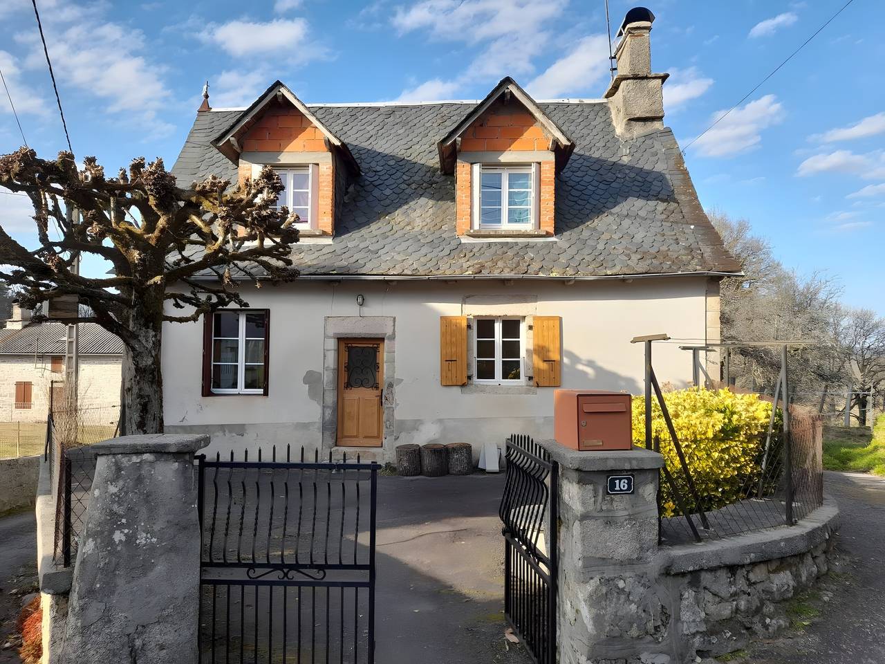 Charmantes Steinhaus im Herzen der Natur in Goulles, Tulle und Umgebung
