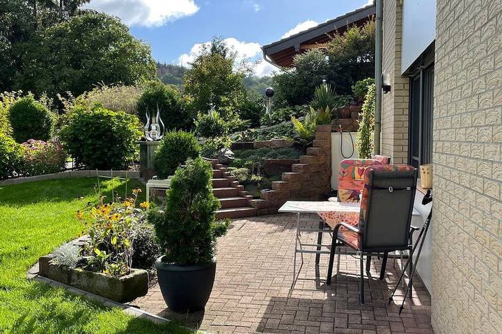 Ferienwohnung für 2 Personen, mit Balkon und Garten