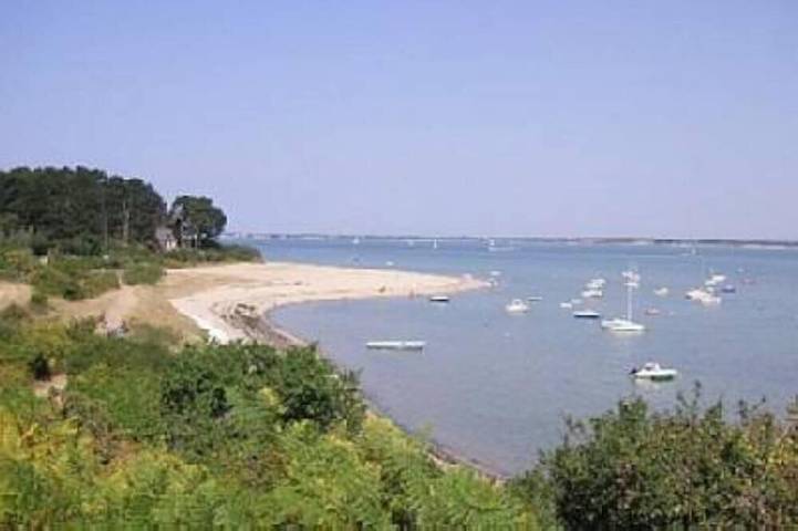 Location de vacances pour 8 personnes, avec Terrasse et Jardin dans Plage Du Men Armor