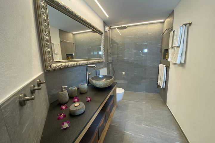 Entire apartment, 4.5 room apartment in Laax directly by Laaxersee in Laax Dorf, Laax