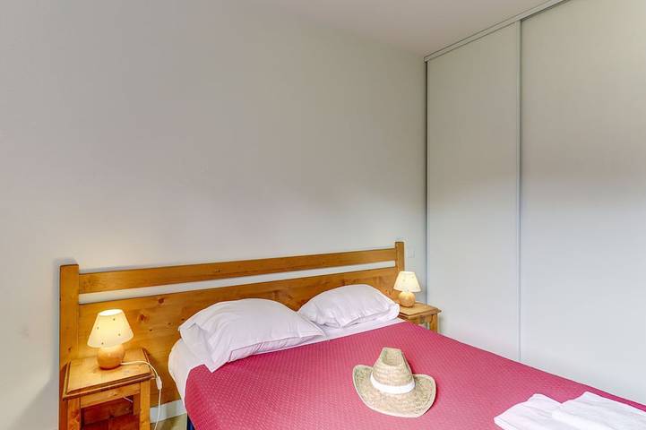 Location de vacances pour 6 personnes, avec Balcon ainsi que Jardin et Piscine à Égletons - 3