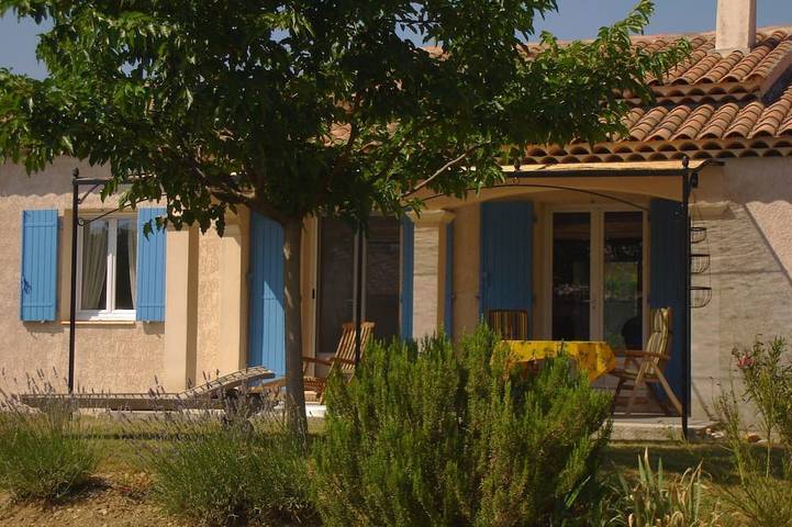 Ferienhaus für 4 Personen, mit Pool und Garten - 1