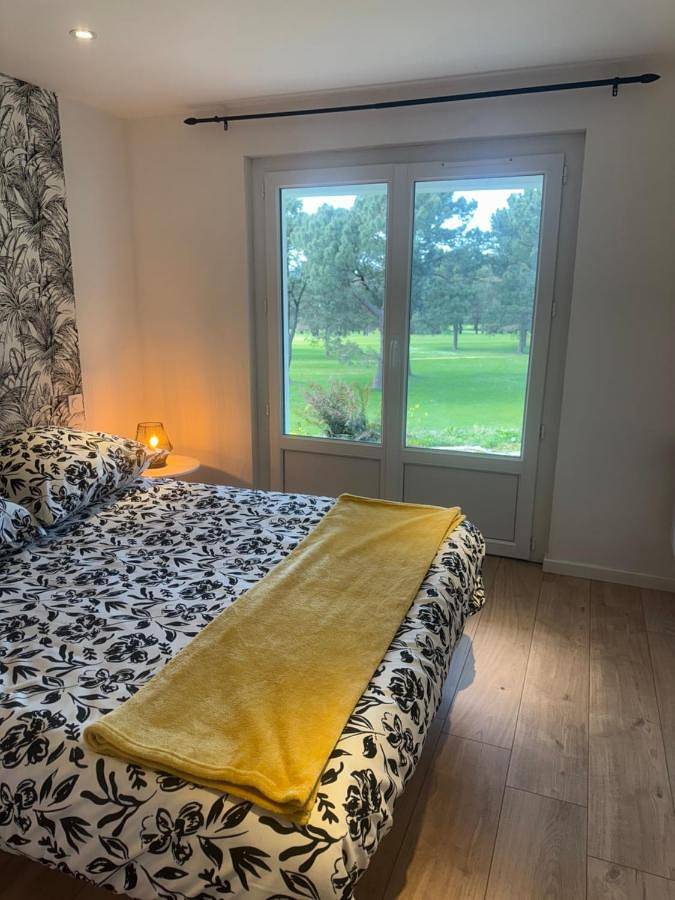 Gîte pour 4 personnes, avec jardin ainsi que terrasse et vue dans Golf de Mazamet - 4