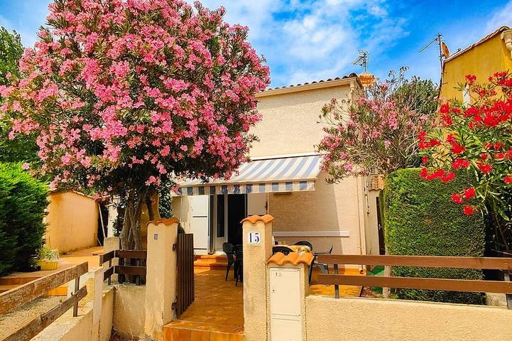 Villa für 6 Personen, mit Garten, mit Haustier in Vias