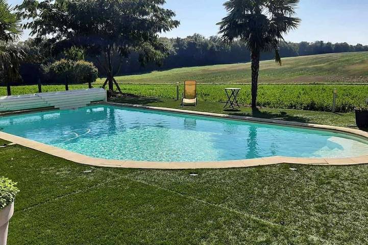 Location de vacances pour 6 personnes, avec jardin dans L'Abergement-Clémenciat