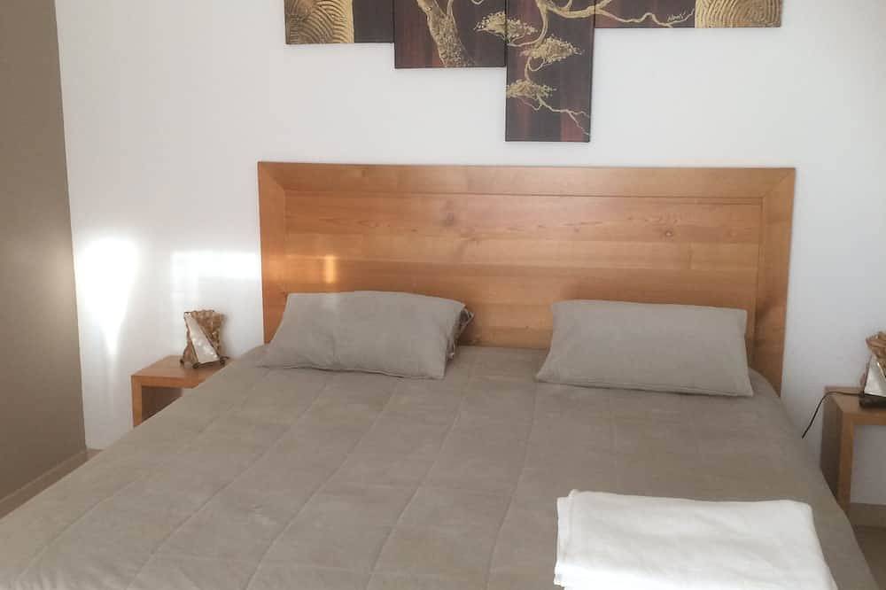 Villa Bonifacio climatisée et piscine chauffée in Bonifacio, Arrondissement de Sartène