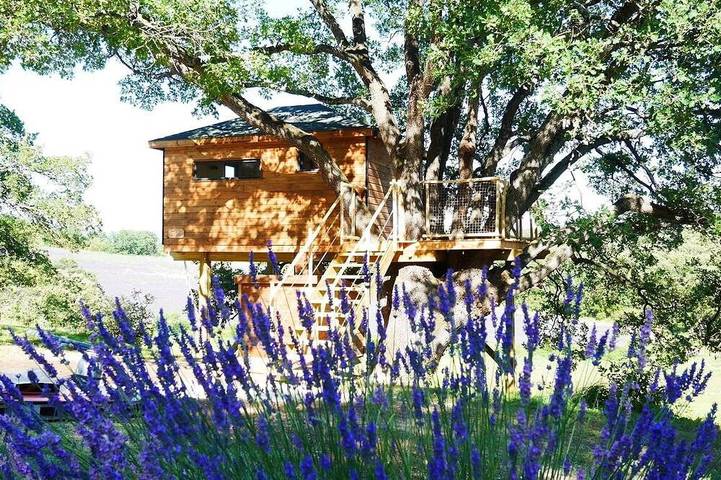 Gîte pour 2 personnes, avec piscine et terrasse