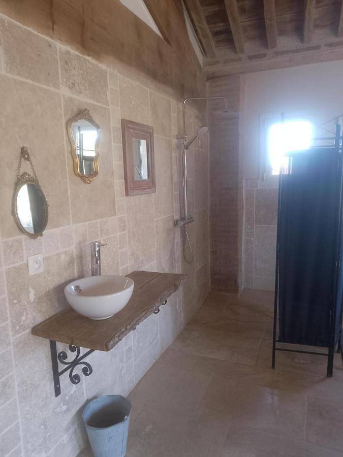 Gîte pour 2 personnes, avec vue et jardin à Trouillas - 4