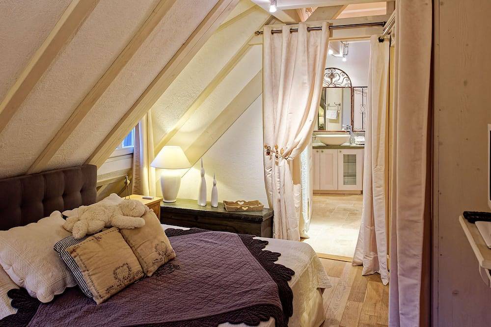 Ganze Wohnung, Der Weißstorch ***** - Ausgefallene Loft-Apartment mit spektakulärer Aussicht. in Riquewihr, Regionaler Naturpark Belchen der Vogesen