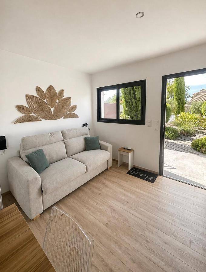 Appartement de vacances pour 2 personnes, avec Terrasse ainsi que Jardin et Piscine à Pezens