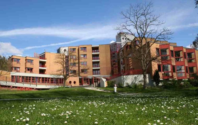 Hostel für 4 Personen, mit Terrasse und Garten am Wannsee