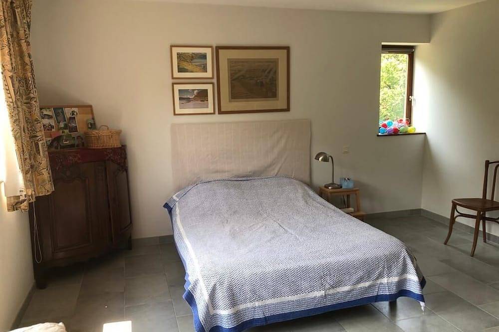 Breton Manor in Theix, Regional Natural Park of the Golfe du Morbihan