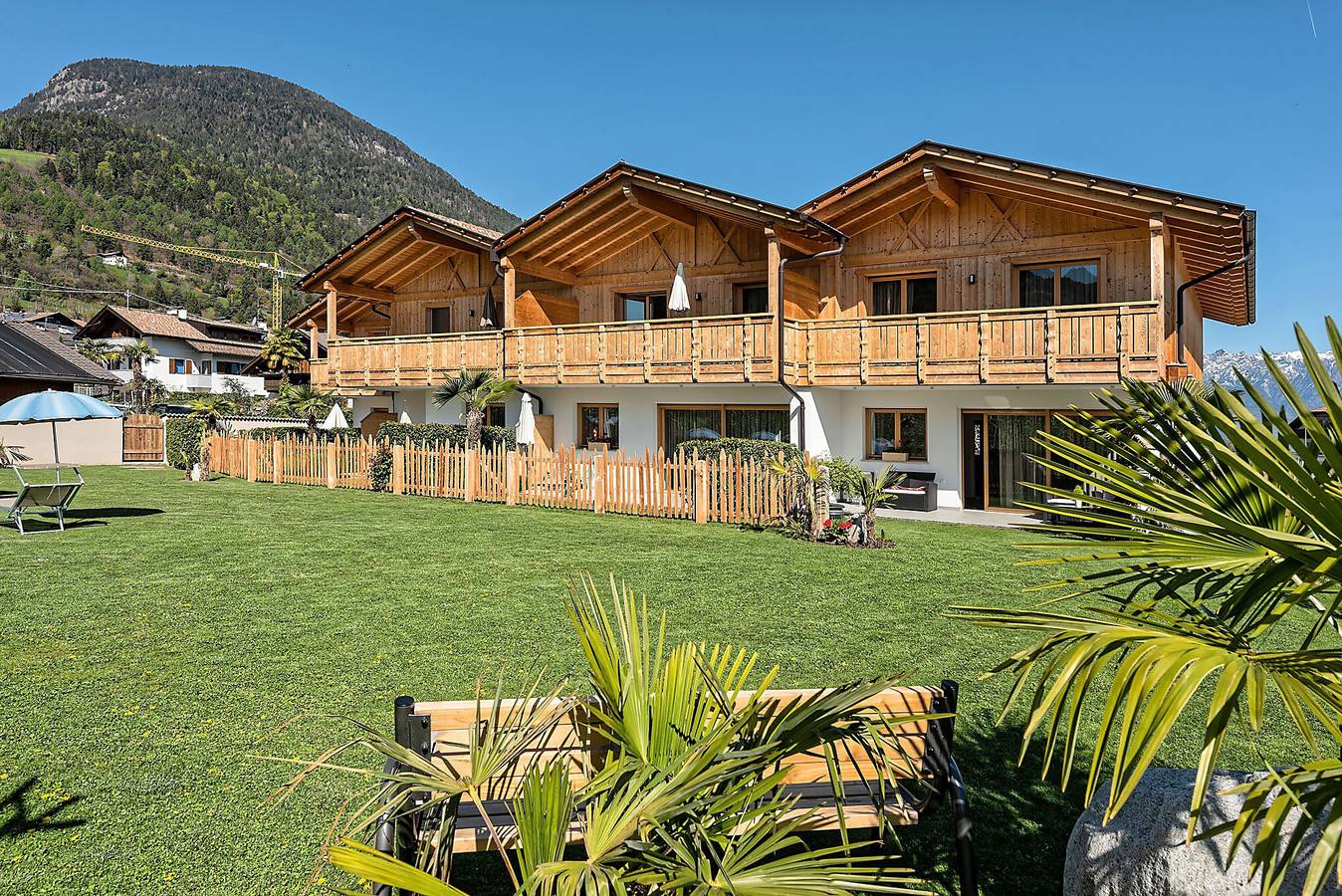 Chalet '6 65 m²' avec vue sur la montagne, piscine commune et Wi-Fi in Prissian, Tesimo