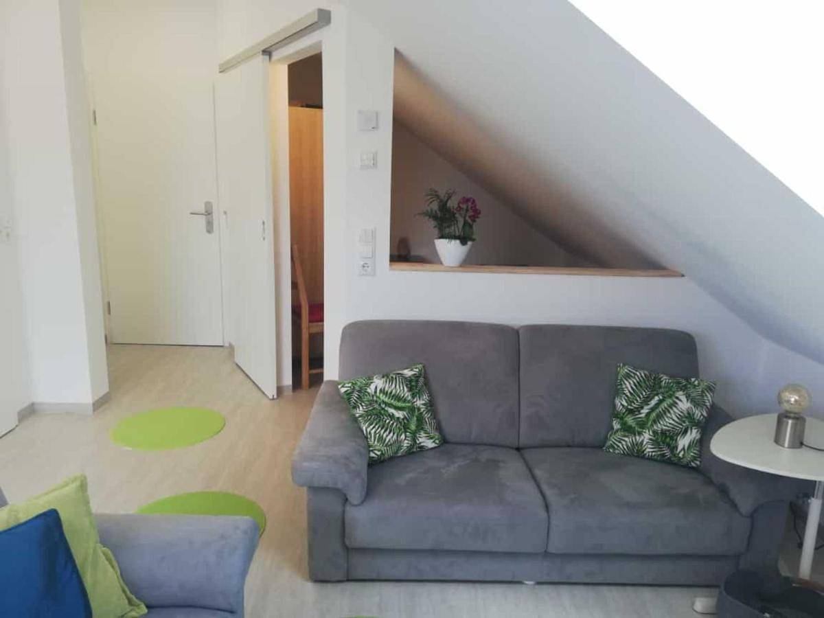 Appartement entier, Appartement de vacances pour 2 personnes avec balcon in Bad Neustadt an der Saale, Rhön-Bayern