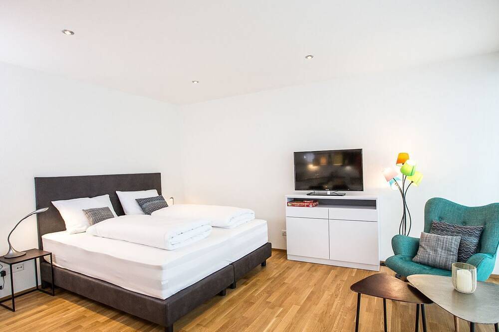 Ganze Wohnung, Komfortables Studio-Apartment Höchsten in Friedrichshafen, Region Bodensee-Oberschwaben