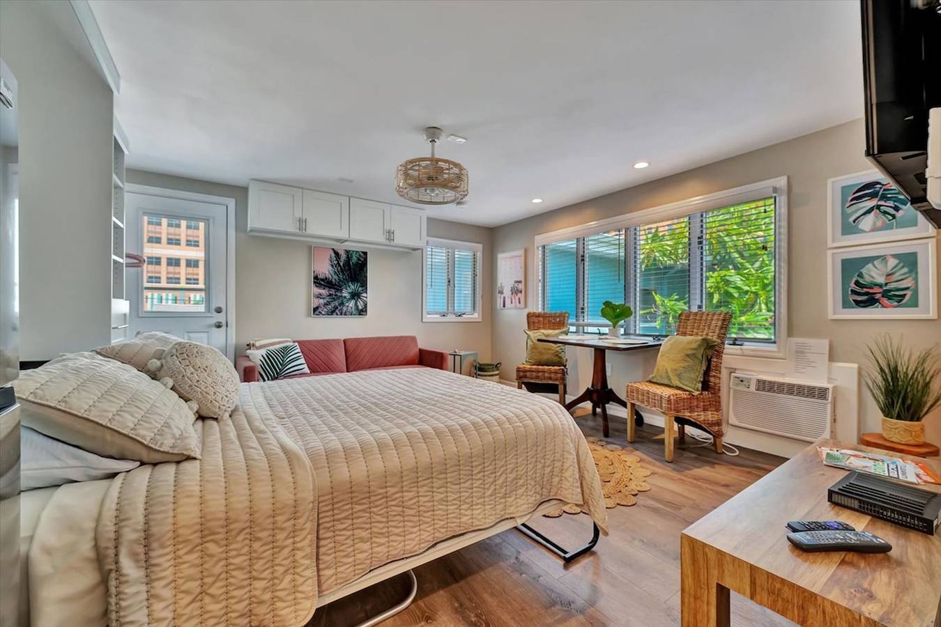 Estudio entero, Luxury Waterside Suite 2mins 2 beach   heated pool in Clearwater Beach, Clearwater