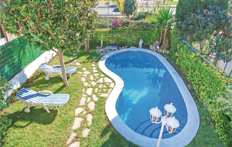 Ferienhaus für 9 Personen, mit Terrasse und Garten sowie Pool in Santa Susanna - 2
