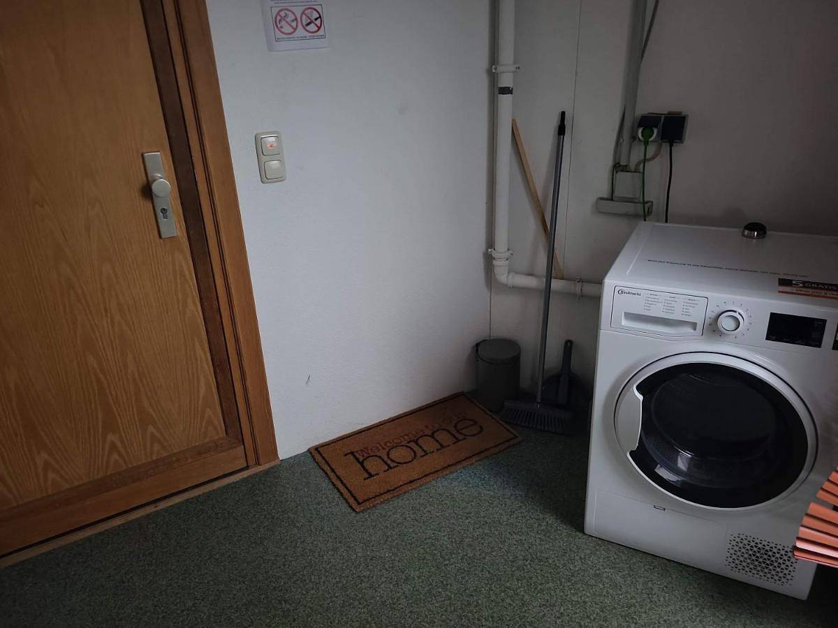 Ganze Wohnung, Gäste- und Monteurwohnung im Dg in Osterburg mit Ac in Osterburg, Osterburg (Altmark)