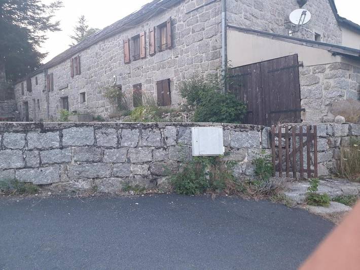 Chambre d’hôte pour 2 personnes, avec jardin et vue dans Prinsuéjols