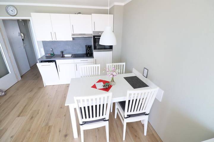 Ferienwohnung für 2 Personen, mit Sauna und Balkon/Terrasse sowie Meerblick und Balkon in Sahlenburg - 4