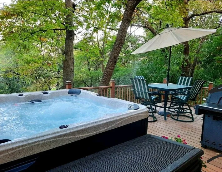 Ferienwohnung für 6 Personen, mit Garten und Whirlpool - 1