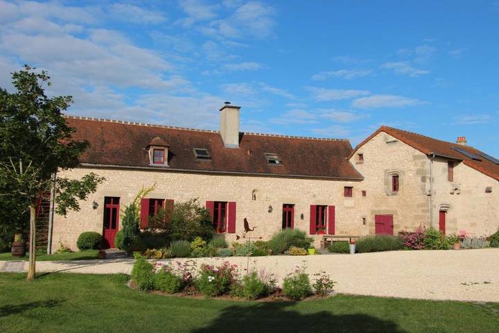 Maison d’hôte pour 6 personnes, avec Terrasse et Jardin à Neuvy