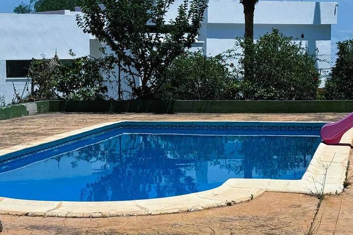 Casa de vacaciones para 12 personas, con balcón y piscina - 1