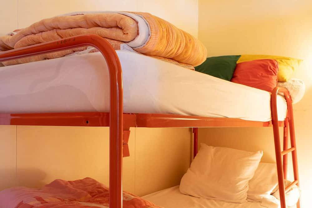 Ganze Wohnung, Sea-view cabin studio in Erquy | 4 guests | in Caroual, Erquy