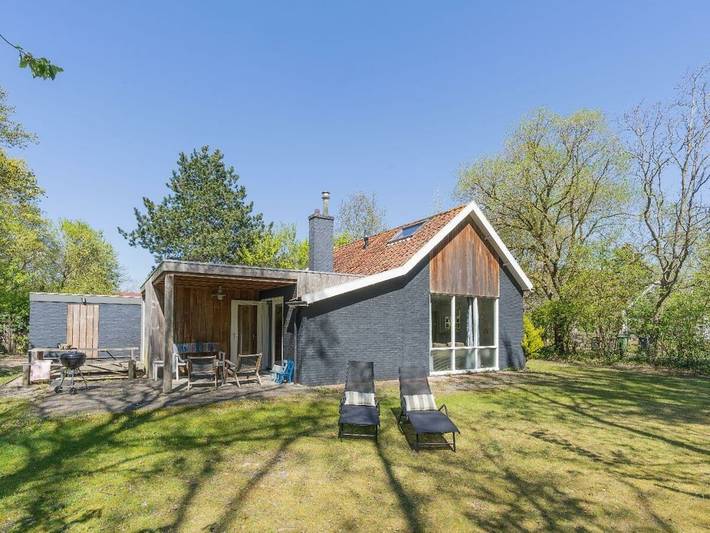 Ferienhaus für 6 Personen, mit Terrasse und Garten in Nieuw-Haamstede