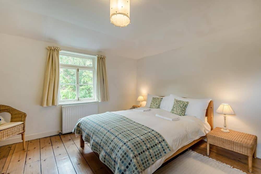 4 Bed in Lyndhurst in Lyndhurst, Hampshire