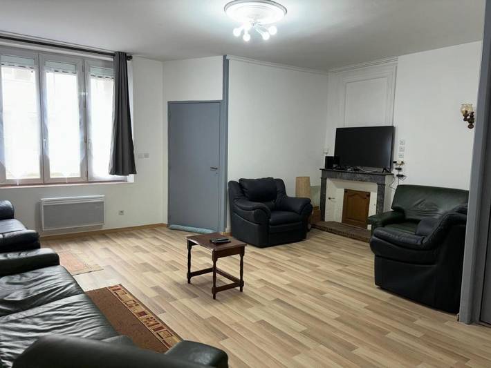 Location de vacances pour 10 personnes, avec terrasse, adapté aux familles à Mirambeau - 3