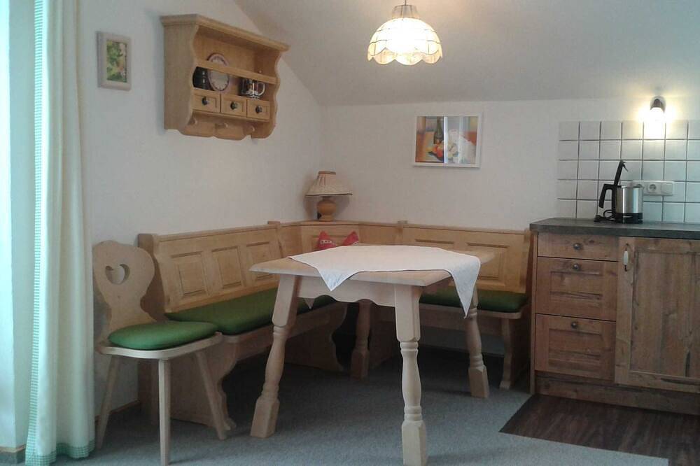 Apartment No. 6, 2nd floor, west balcony - Gästehaus Johanna in Bad Wiessee, Bavarian Alps