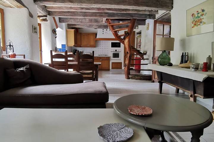 Gîte pour 8 personnes, avec jardin à Saint-Pierre-Saint-Jean - 4