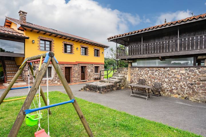 Casa rural para 6 personas, con Jardín